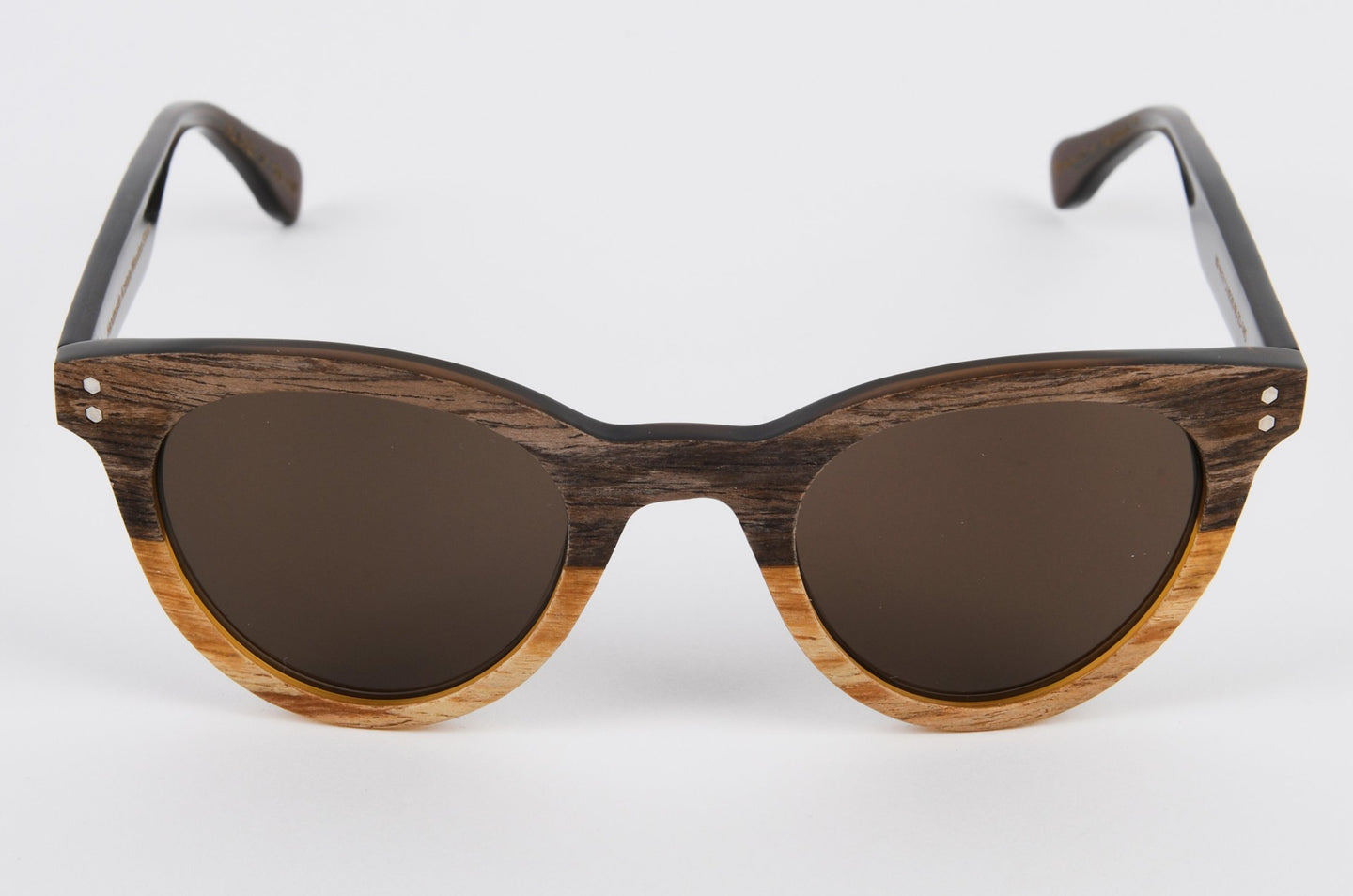 eco -friendly wooden prescription sunglasses frame
